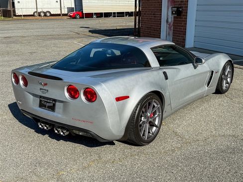 Used 2009 Chevrolet Corvette Z06 RWD image 32