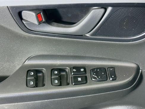 Used 2019 Hyundai Kona SEL FWD image 24