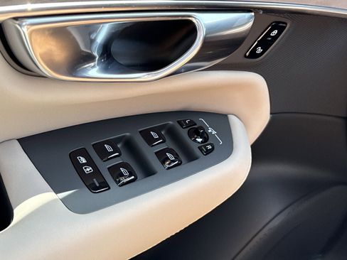 New 2026 Volvo XC90 T8 Ultra w/ Protection Package Premier image 20