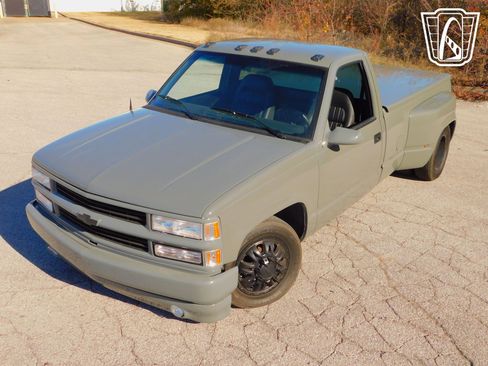 Used 1989 Chevrolet Silverado 3500 2WD Regular Cab image 11
