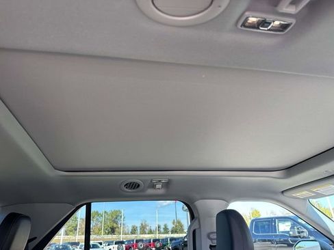 Used 2023 Ford Explorer XLT w/ Equipment Group 202A image 13