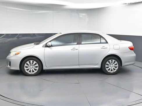 Used 2012 Toyota Corolla LE image 5