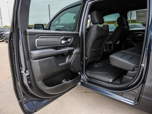 New 2026 RAM 1500 4x4 Crew Cab image 25