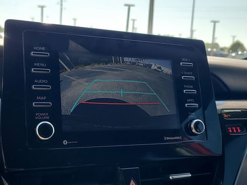 Used 2021 Toyota Camry LE FWD image 22