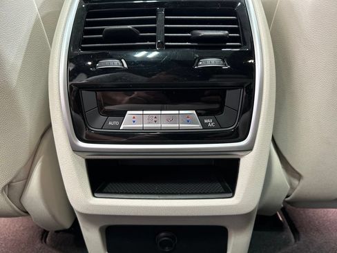 Used 2021 BMW X5 xDrive40i w/ Executive Package AWD/4WD image 32