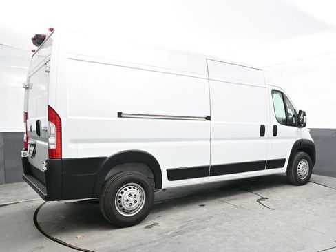 Used 2025 RAM ProMaster 2500 w/ Convenience Group image 7