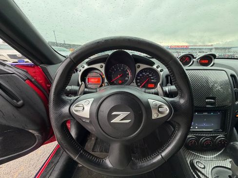 Used 2014 Nissan 370Z Coupe image 13