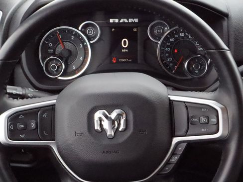 Used 2024 RAM 2500 Big Horn AWD/4WD image 9