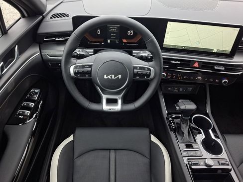 New 2026 Kia K5 GT-Line image 10