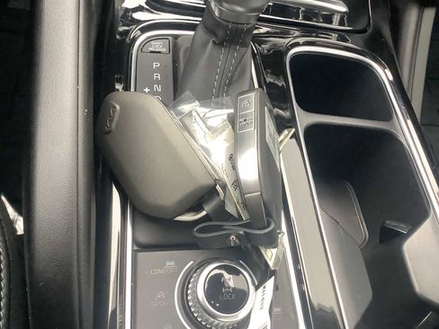 Used 2024 Kia Telluride S w/ S Sunroof Package image 19