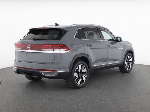 Used 2026 Volkswagen Atlas Cross Sport SEL AWD/4WD image 4