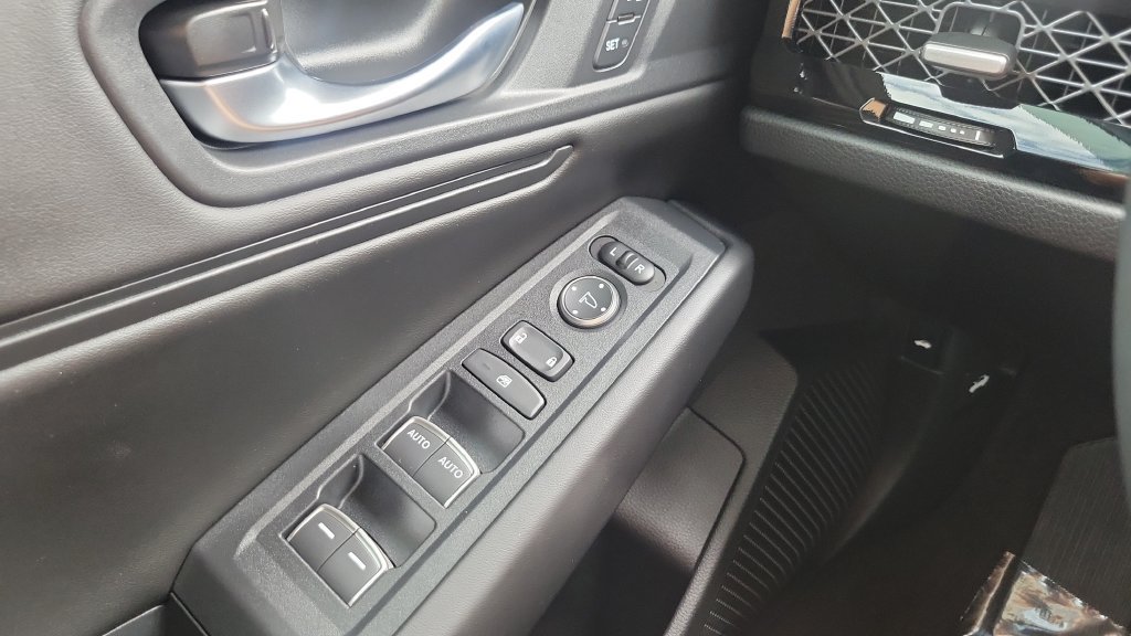 Used 2025 Honda Accord EX-L image 23
