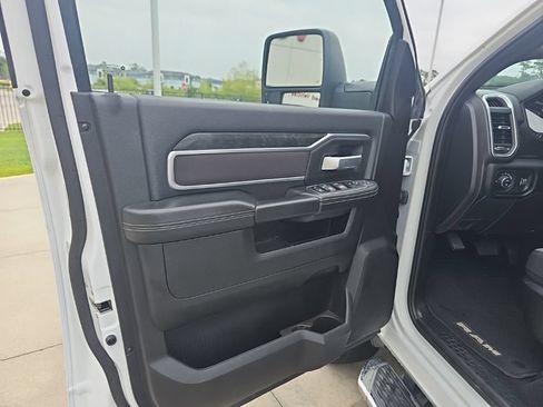 Used 2024 RAM 2500 Big Horn w/ Bed Utility Group AWD/4WD image 18
