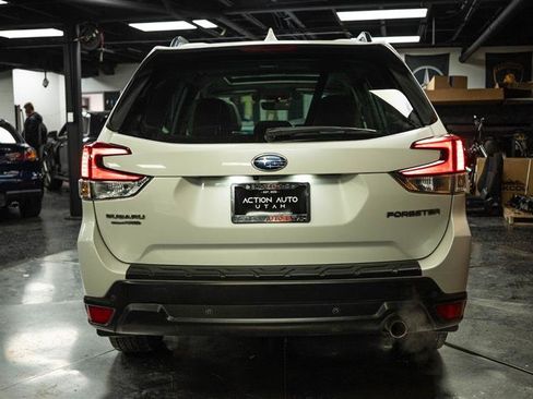 Used 2020 Subaru Forester Limited w/ Popular Package #3 image 6