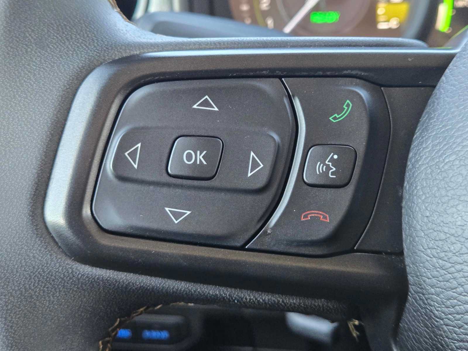 Used 2024 Jeep Wrangler Unlimited AWD/4WD image 25