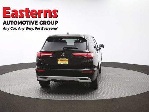 Used 2024 Mitsubishi Outlander SE AWD/4WD image 38