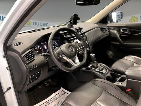 Used 2020 Nissan Rogue SL w/ Premium Package AWD/4WD image 12