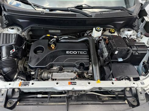 Used 2020 Chevrolet Equinox LT image 32