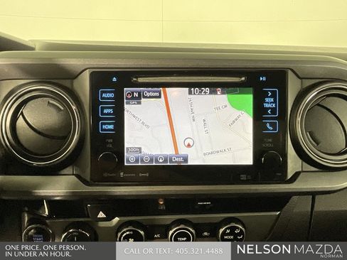 Used 2018 Toyota Tacoma TRD Off-Road image 33