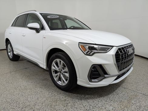 Certified 2025 Audi Q3 2.0T Premium Plus w/ Premium Plus Package image 1