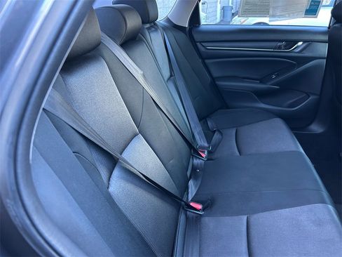 Used 2019 Honda Accord EX image 22