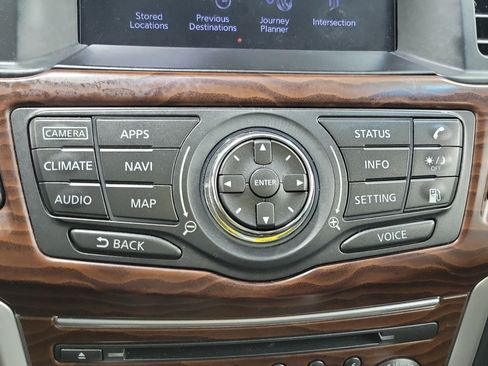 Used 2019 Nissan Pathfinder Platinum FWD image 29