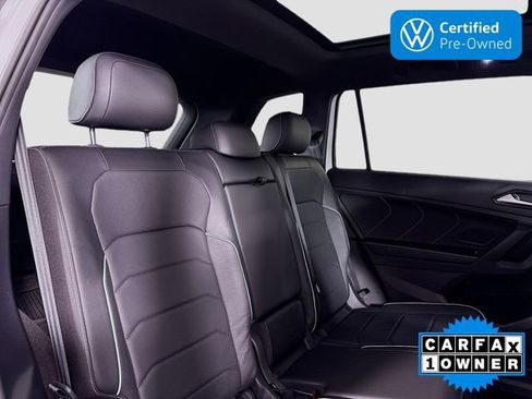 Certified 2022 Volkswagen Tiguan SEL R-Line AWD/4WD image 29