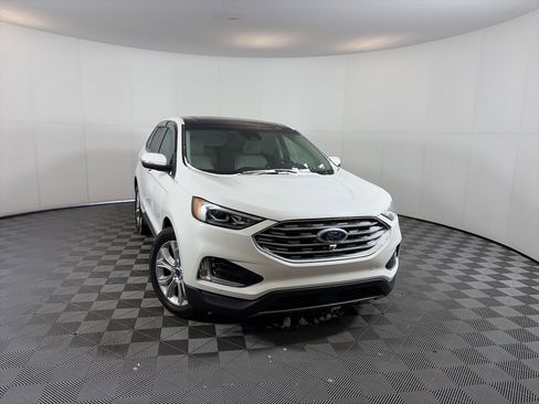 Used 2020 Ford Edge Titanium w/ Equipment Group 301A image 1