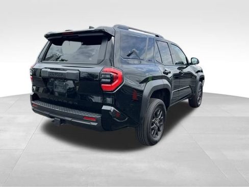 Used 2025 Toyota 4Runner SR5 AWD/4WD image 7
