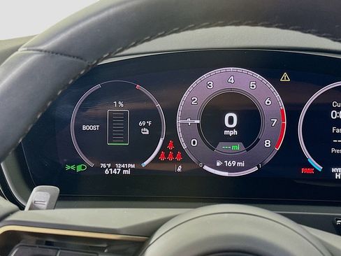 Used 2025 Porsche Cayenne S image 13