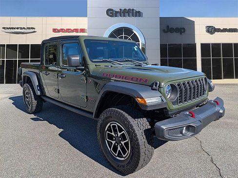 Used 2024 Jeep Gladiator Rubicon w/ Technology Group image 1