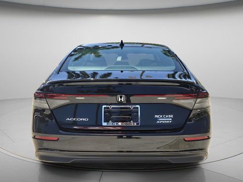 Used 2023 Honda Accord Sport image 6
