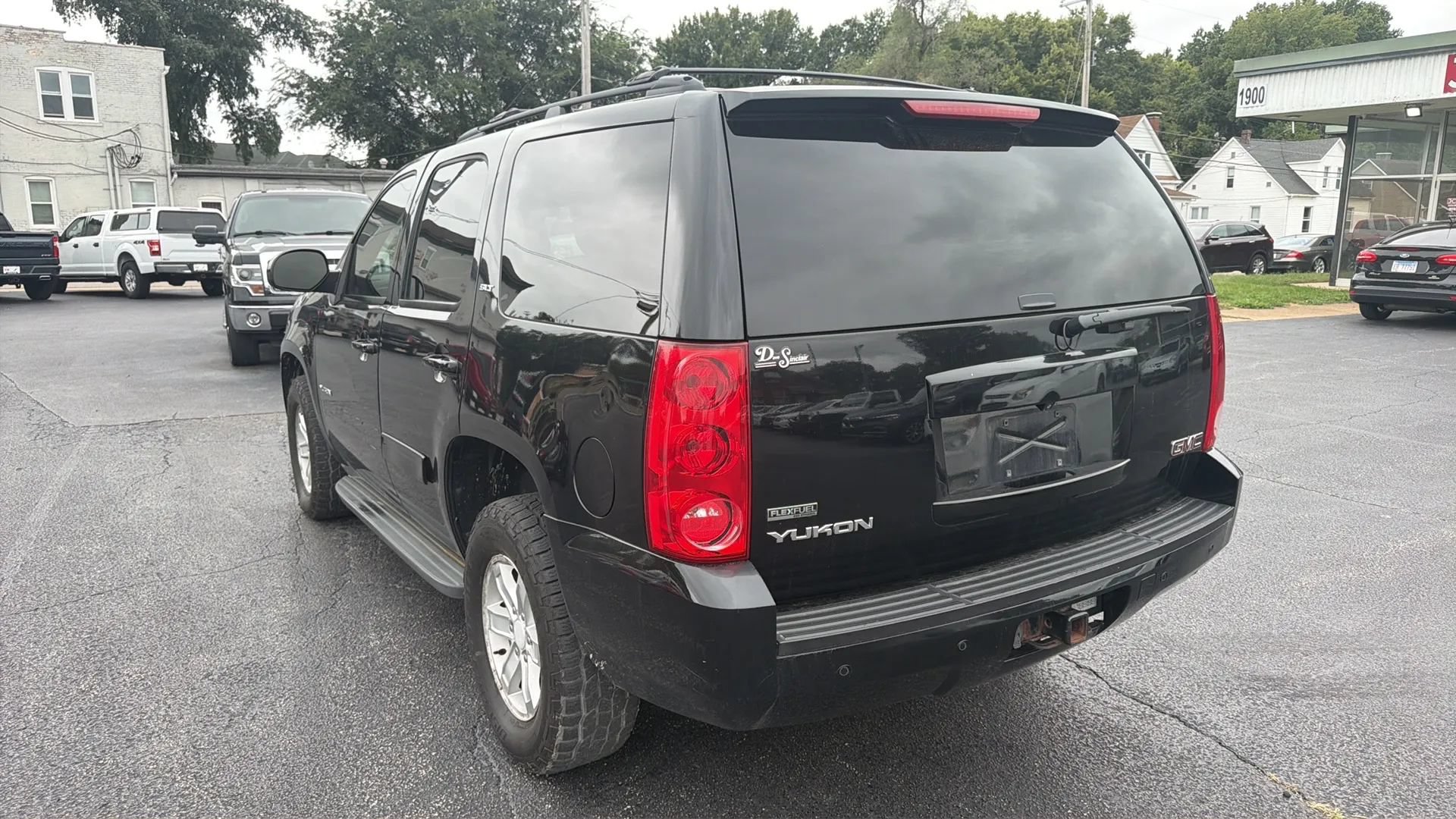 Used 2011 GMC Yukon SLT AWD/4WD image 7