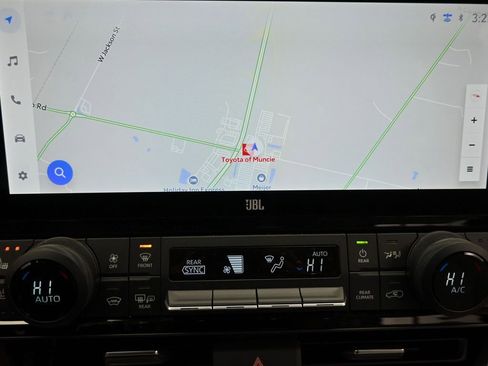 Used 2025 Toyota Grand Highlander AWD Hybrid image 32