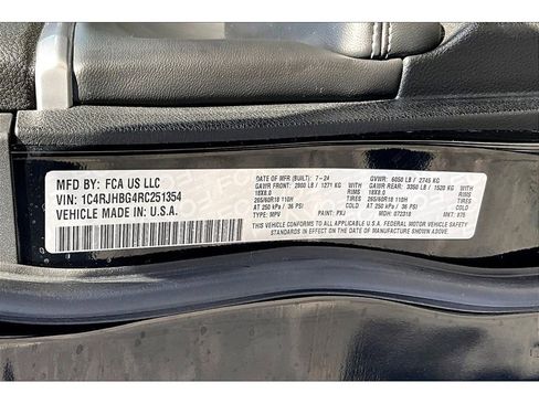 Used 2024 Jeep Grand Cherokee Limited AWD/4WD image 34