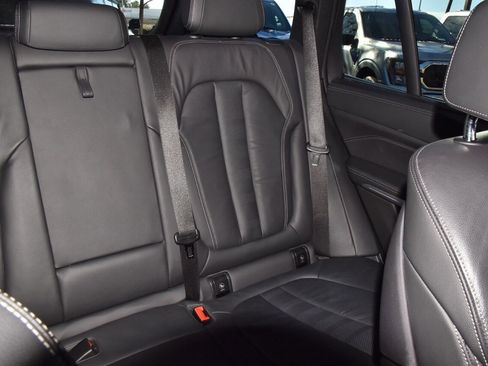 Used 2019 BMW X5 xDrive40i w/ M Sport Package image 21