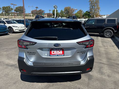 Used 2023 Subaru Outback Onyx Edition XT AWD/4WD image 8