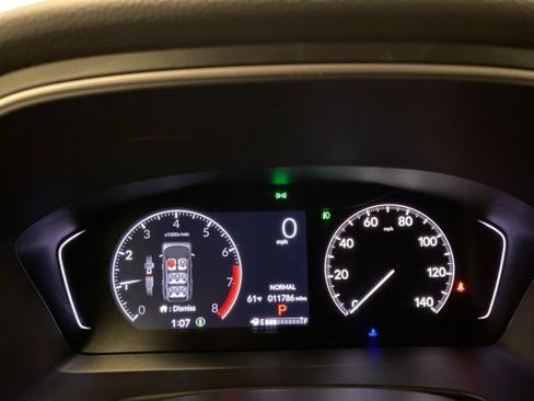 Certified 2025 Honda Pilot EX-L image 9