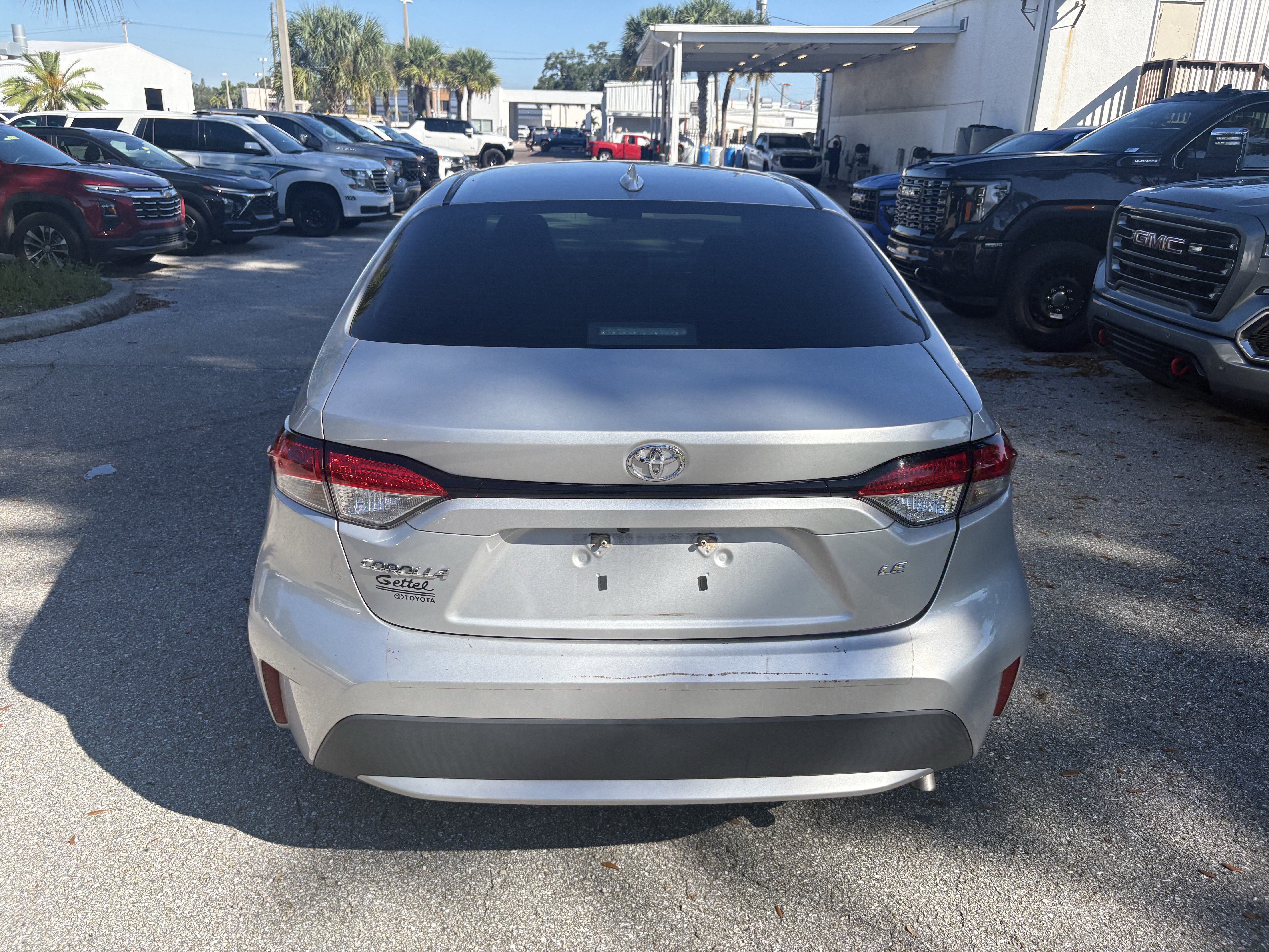 Used 2021 Toyota Corolla LE FWD image 6