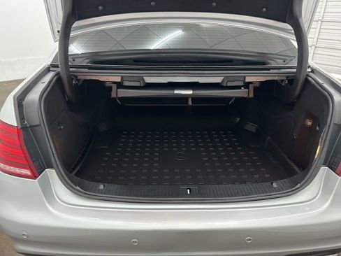 Used 2014 Mercedes-Benz E 350 Sedan image 21