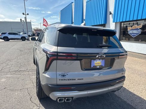 New 2026 Chevrolet Traverse Z71 w/ Enhanced Driving Package AWD/4WD image 11