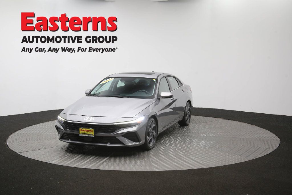 Used 2025 Hyundai Elantra SEL FWD image 59