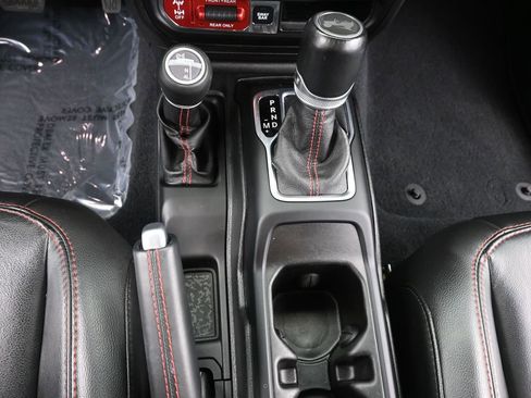 Used 2020 Jeep Wrangler Unlimited Rubicon w/ Quick Order Package 28Y Recon image 23