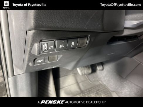 Used 2026 Toyota Corolla Cross XLE w/ Convenience Package image 27