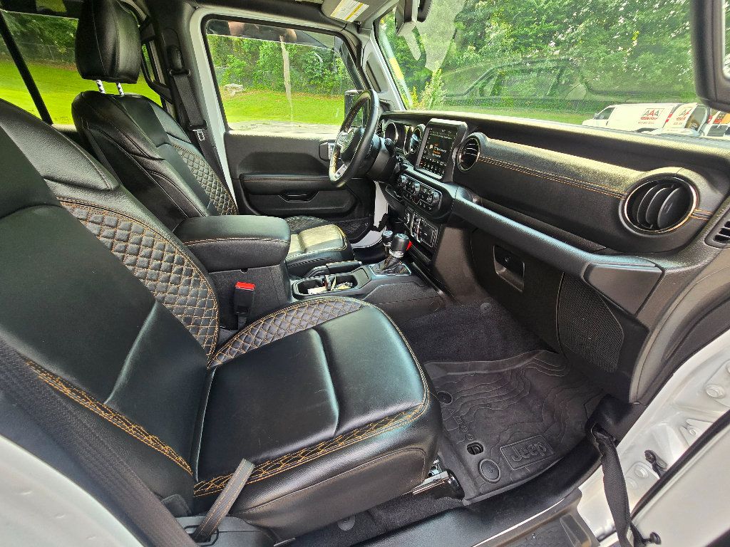 Used 2023 Jeep Wrangler Unlimited Sahara AWD/4WD image 22