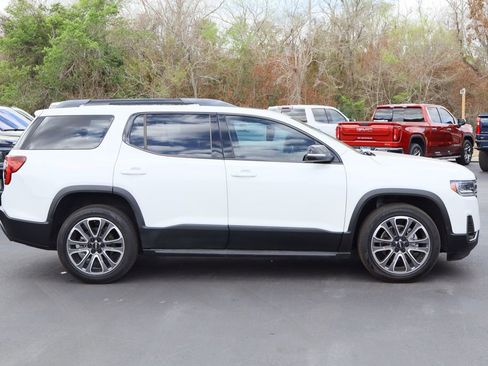 Certified 2020 GMC Acadia AT4 w/ Driver Alert Package II image 9