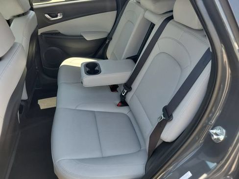 Used 2023 Hyundai Kona Limited FWD image 27