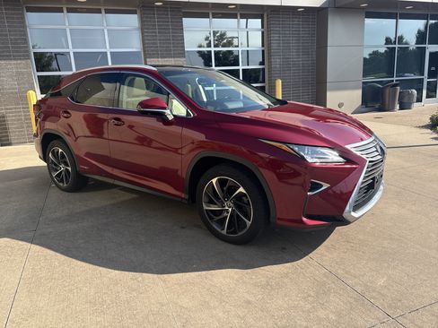 Used 2018 Lexus RX 450h AWD w/ Luxury Package image 17