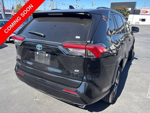 Used 2023 Toyota RAV4 SE w/ Weather & Moonroof Package AWD/4WD image 5