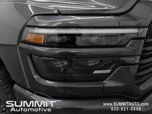 New 2026 RAM 2500 Laramie AWD/4WD image 21